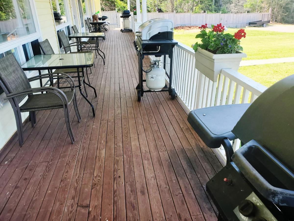 Boardwalk Motel Cavendish Eksteriør bilde